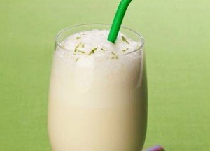 Milk-shake de limão e iogurte