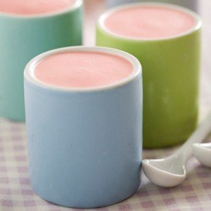 Receita de iogurte caseiro de morango