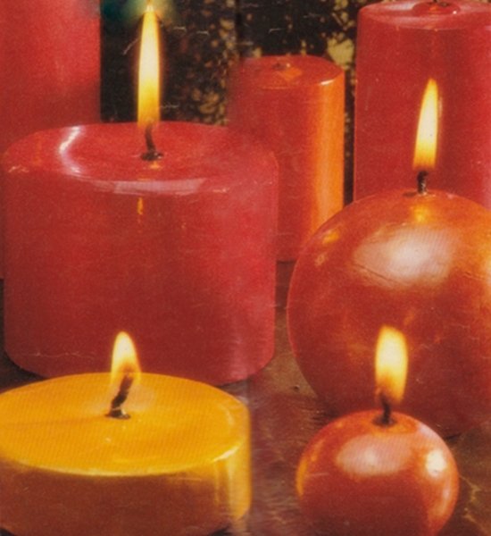Como fazer velas cintilantes para a decoração de Natal