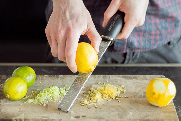 Dica par você ter sempre raspas de limão e raspas de laranja à mão