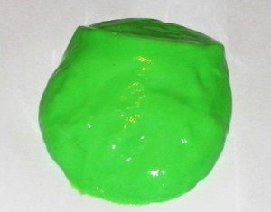 Como fazer slime caseiro