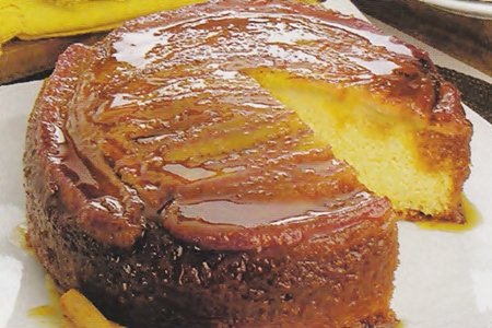 Bolo de banana caramelada