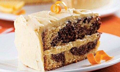 Bolo de laranja mesclado de chocolate