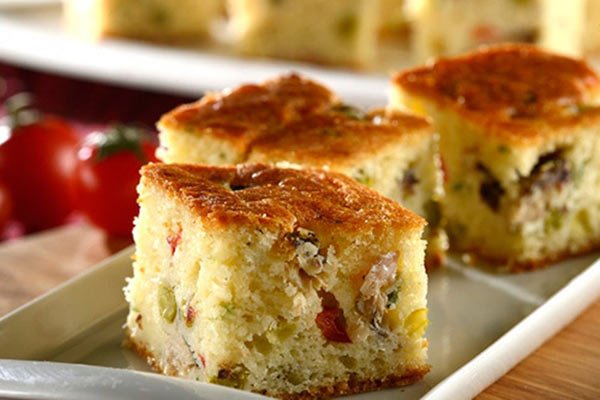 Torta de liquidificador com sardinha