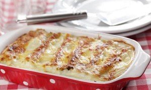 Receita de caneloni com recheio napolitano