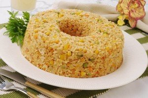 Receita de bolo de arroz com legumes