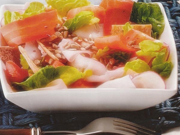 Salada de peito de peru