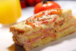 Receita de bauru de forno com pão de forma