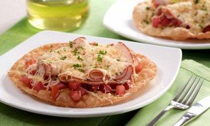 Receita de pizza de queijo com massa de pastel