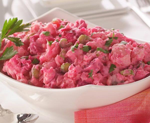 Salada rosa de batata e beterraba