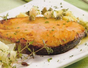 Receita de salmão ao molho de alcaparras