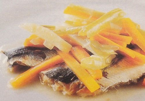 Sardinha com legumes