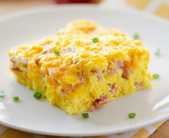 Omelete de forno com presunto e queijo