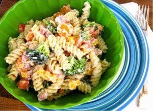 Receita de salada de macarrão parafuso