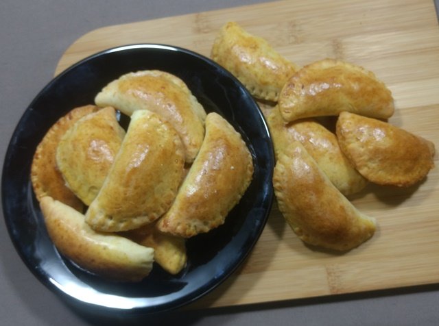 Receita de pastel de forno com recheio de frango