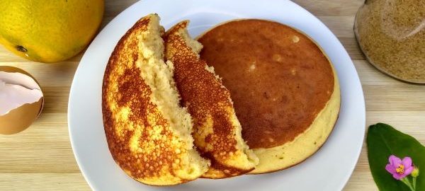 Bolinho de laranja na frigideira